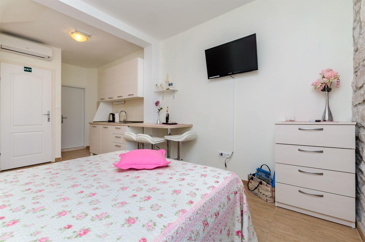 Apartments Djurdjica Povlja  Luaran gambar